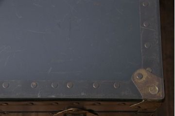 アンティーク雑貨　イギリスビンテージ　お洒落なトランクテーブル(センターテーブル、ローテーブル)