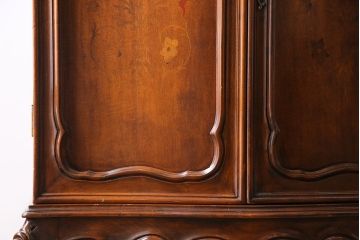 ヴィンテージ家具　イギリスビンテージ　優雅で華やかなデザインのオーディオキャビネット(サイドキャビネット、収納棚、シェルフ)