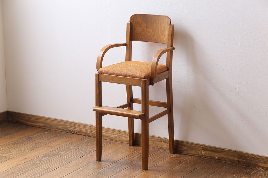 レトロ家具　昭和レトロ　ブナ材　木の風合いが感じられるチャイルドチェア(キッズチェア、子供用椅子)