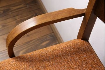 レトロ家具　昭和レトロ　ブナ材　木の風合いが感じられるチャイルドチェア(キッズチェア、子供用椅子)