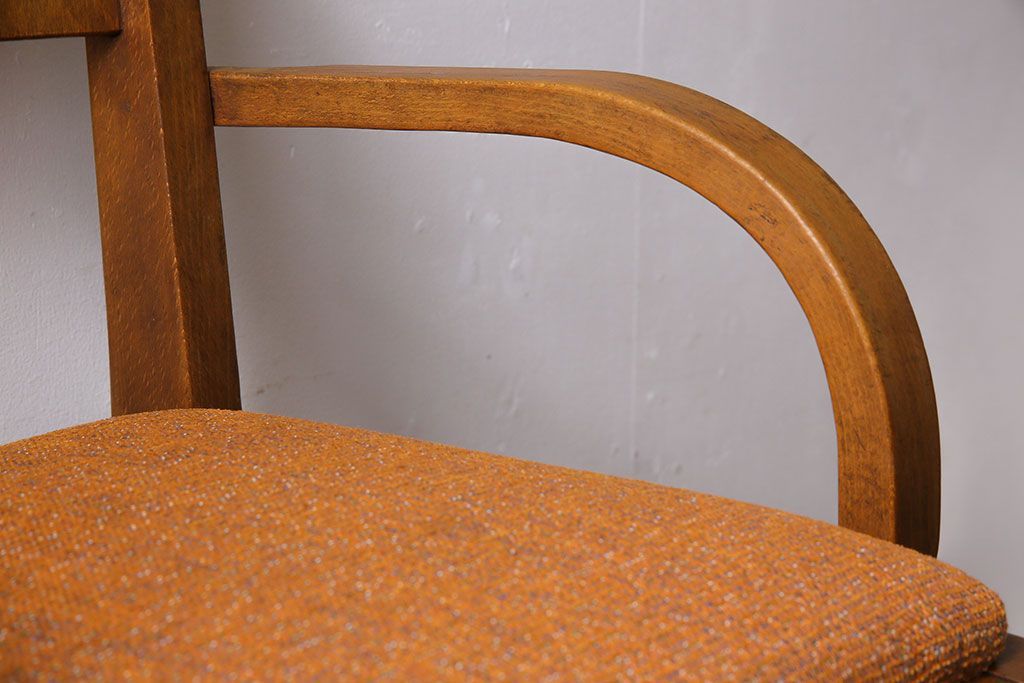 レトロ家具　昭和レトロ　ブナ材　木の風合いが感じられるチャイルドチェア(キッズチェア、子供用椅子)