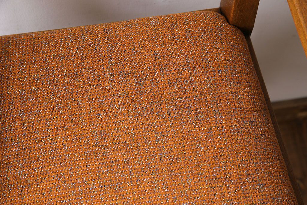 レトロ家具　昭和レトロ　ブナ材　木の風合いが感じられるチャイルドチェア(キッズチェア、子供用椅子)