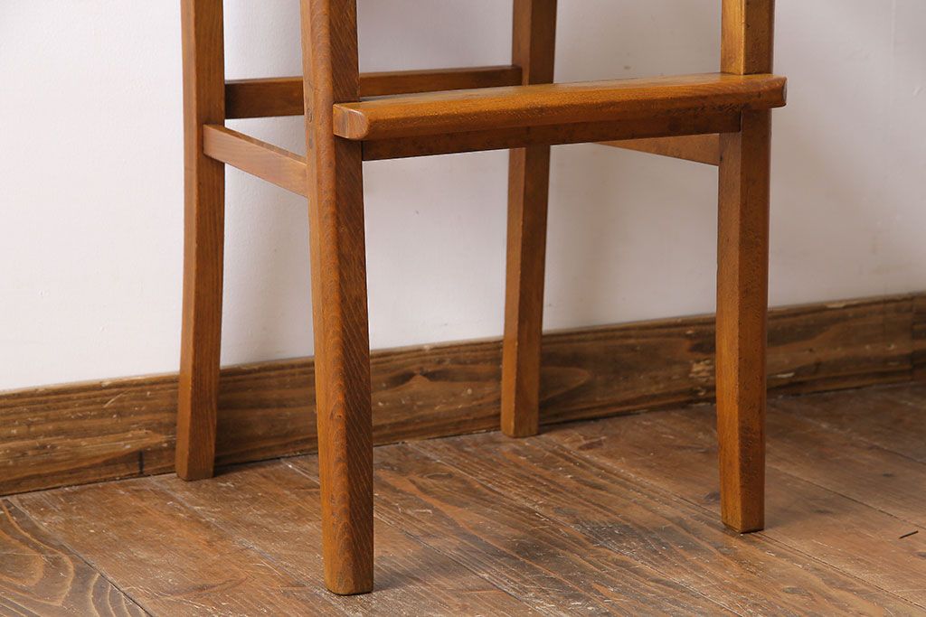 レトロ家具　昭和レトロ　ブナ材　木の風合いが感じられるチャイルドチェア(キッズチェア、子供用椅子)