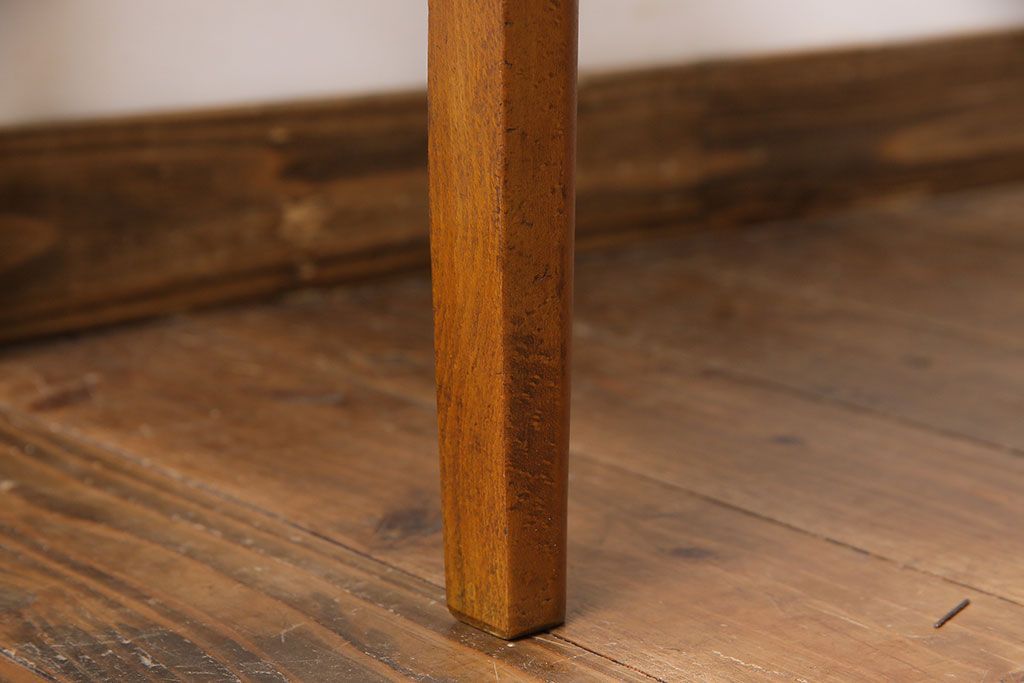 レトロ家具　昭和レトロ　ブナ材　木の風合いが感じられるチャイルドチェア(キッズチェア、子供用椅子)