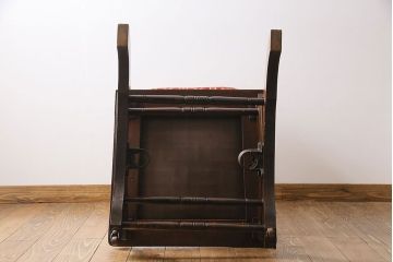 アンティーク家具　イギリスアンティーク　エキゾチックな雰囲気のスプリング式ロッキングチェア(アームチェア、椅子)