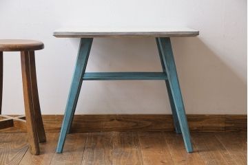 ペイント家具　レトロなカラーが可愛らしいセンターテーブル(サイドテーブル、コーヒーテーブル、花台)