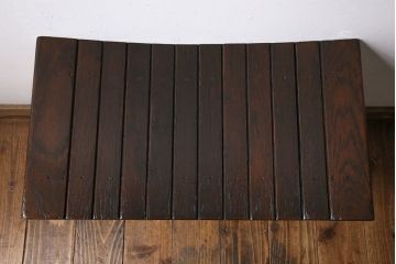 アンティーク家具　イギリスアンティーク　オーク材　曲線のデザインが素敵なスツール(椅子、チェア)