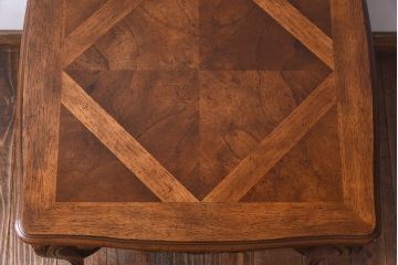 中古　DREXEL HERITAGE(ドレクセルヘリテイジ)　old continent(オールドコンチネント)　カクテルテーブル(サイドテーブル)(定価約35万円)(1)