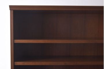 中古　maruni(マルニ) 特注品　収納力抜群のシンプルな本棚(飾り棚)(定価約37万円)