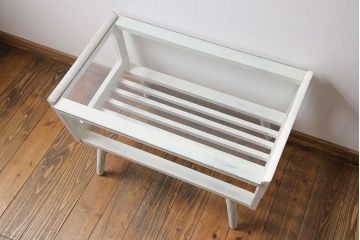 ペイント家具　レトロな雰囲気漂うセンターテーブル(サイドテーブル、コーヒーテーブル、リビングテーブル)(R-029298)