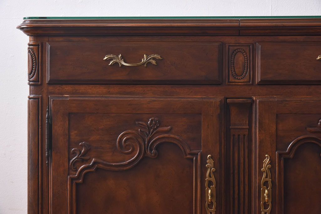 中古　DREXEL HERITAGE(ドレクセルヘリテイジ)　old continent(オールドコンチネント)　サーバー(洋酒棚、キャビネット)(定価約82万円)