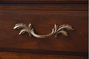 中古　DREXEL HERITAGE(ドレクセルヘリテイジ)　old continent(オールドコンチネント)　サーバー(洋酒棚、キャビネット)(定価約82万円)