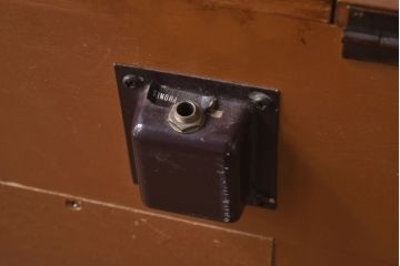 ヴィンテージ家具　イギリスビンテージ　Dynatron Radio Ltd　オーディオ機器付き　ラジオグラム(レコードプレーヤー、サイドボード)