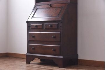 中古　北海道民芸家具　収納に便利な本棚のついたライティングビューロー(ビューローブックケース、簿記机)(1)