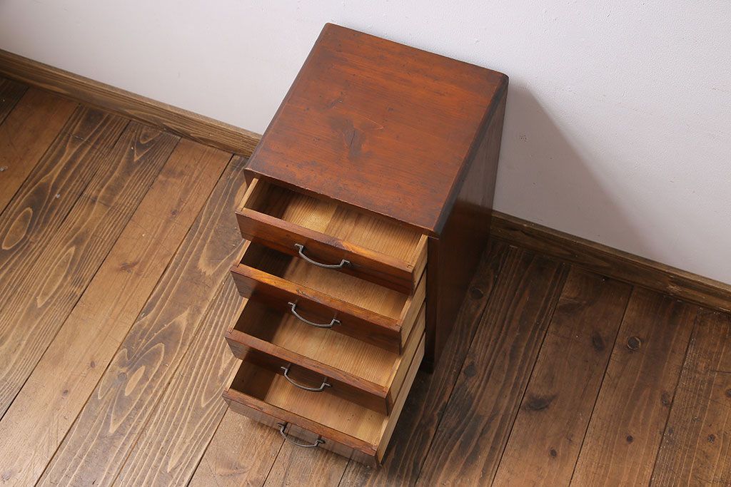 レトロ家具　昭和レトロ　懐かしい和の味わいが楽しめる小型チェスト(引き出し、小物入れ、裁縫箱)