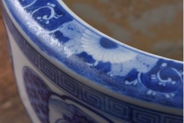 アンティーク雑貨　和製アンティーク　窓絵　山水図　和モダンな雰囲気漂う瀬戸火鉢(鉢カバー)