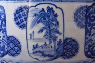アンティーク雑貨　和製アンティーク　窓絵　山水図　和モダンな雰囲気漂う瀬戸火鉢(鉢カバー)