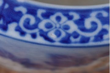 アンティーク雑貨　【I様ご成約分】和製アンティーク　牡丹の図　シックな雰囲気漂う瀬戸火鉢(鉢カバー)