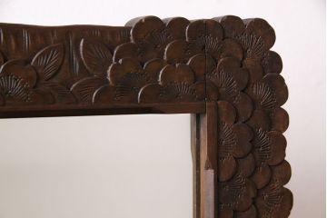 アンティーク雑貨　中古　伝統工芸軽井沢彫り　立派な桜の彫刻が美しい姿見(鏡)