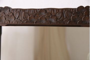 アンティーク雑貨　中古　伝統工芸軽井沢彫り　立派な桜の彫刻が美しい姿見(鏡)