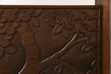 アンティーク雑貨　中古　伝統工芸軽井沢彫り　立派な桜の彫刻が美しい姿見(鏡)