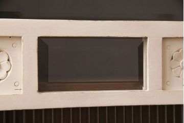 ペイント家具　イギリス製　モールガラス入り　愛らしいデザインのサイドチェスト(チェスト、収納棚)