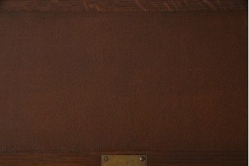 ペイント家具　イギリス製　ペイントと木の色味のコントラストが魅力的なライティングビューロー(簿記机)