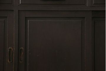 レトロ家具　和製アンティーク　ナラ材　当時物色ガラス入り!レトロモダンな大型食器棚(キャビネット、カップボード、収納棚)
