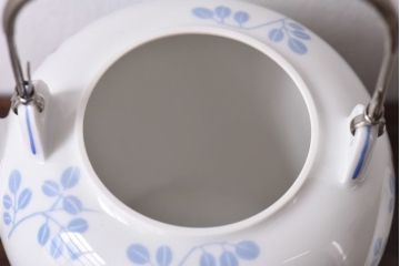 アンティーク雑貨　オールド・トートー(東洋陶器・東陶) 　モダンなデザインのティーポット(急須)