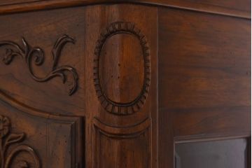 中古　DREXEL HERITAGE(ドレクセルヘリテイジ)　old continent(オールドコンチネント)　China(チャイナ)　食器棚(キャビネット、飾り棚、収納棚)(定価約240万円)