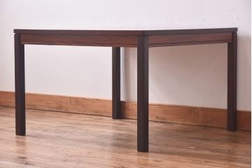 ヴィンテージ家具　北欧ビンテージ　ローズウッド　マス目のような天板がかわいらしいコーヒーテーブル(センターテーブル)