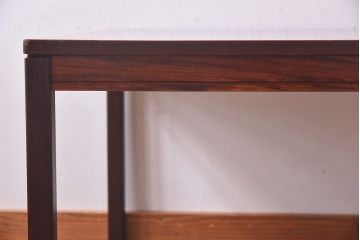 ヴィンテージ家具　北欧ビンテージ　ローズウッド　マス目のような天板がかわいらしいコーヒーテーブル(センターテーブル)