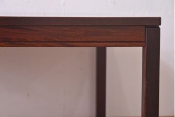 ヴィンテージ家具　北欧ビンテージ　ローズウッド　マス目のような天板がかわいらしいコーヒーテーブル(センターテーブル)