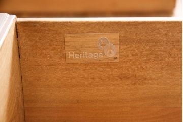 中古　美品　DREXEL HERITAGE(ドレクセルヘリテイジ)　old continent(オールドコンチネント)　ドレッシングチェスト(ドレッサー、三面鏡、ミラー、サイドチェスト)(定価約140万円)(R-029348)