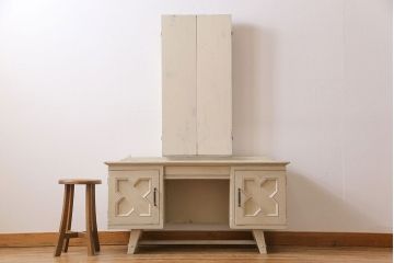 ペイント家具　神戸洋家具　永田良介商店　シャビーな風合いのドレッサー(鏡台)