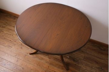 ヴィンテージ家具　イギリスビンテージ　ERCOL(アーコール)　ニレ材　オーバル型エクステンションテーブル(ダイニングテーブル、ラウンドテーブル)