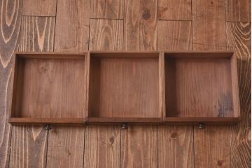 アンティーク家具　和製アンティーク　天板一枚板　栗材使用の味わい深いローボード(ローチェスト、収納棚)