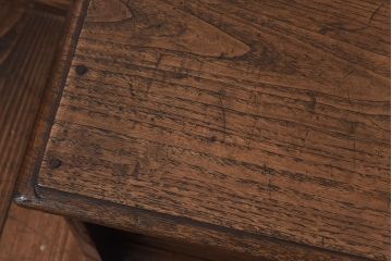 アンティーク家具　和製アンティーク　天板一枚板　栗材使用の味わい深いローボード(ローチェスト、収納棚)