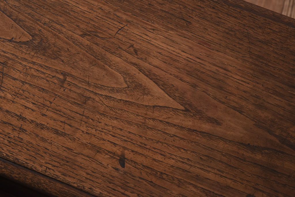 アンティーク家具　和製アンティーク　天板一枚板　栗材使用の味わい深いローボード(ローチェスト、収納棚)