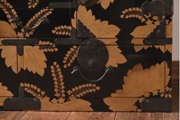 アンティーク家具　和製アンティーク　極上品!　漆塗り金彩蒔絵・桐と梅　手許箪笥(小箪笥、時代箪笥、和タンス、抽斗)