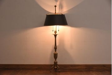 CHAPMAN社　CANDLE STICK WITH TRI-LEG BASE　真鍮製スタンドライト(フロアスタンド、照明)(定価約12万円)