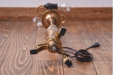 CHAPMAN社　CANDLE STICK WITH TRI-LEG BASE　真鍮製スタンドライト(フロアスタンド、照明)(定価約12万円)