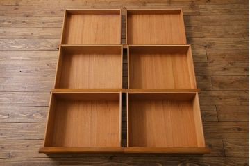 ヴィンテージ家具　ビンテージ　Austinsuite(オースティンスイート)　チーク材　サイドボードにもおすすめの両袖デスク(机、在宅ワーク、在宅用カウンターデスク、サイドチェスト)