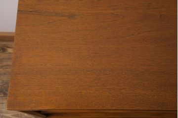 ヴィンテージ家具　ビンテージ　Austinsuite(オースティンスイート)　チーク材　サイドボードにもおすすめの両袖デスク(机、在宅ワーク、在宅用カウンターデスク、サイドチェスト)