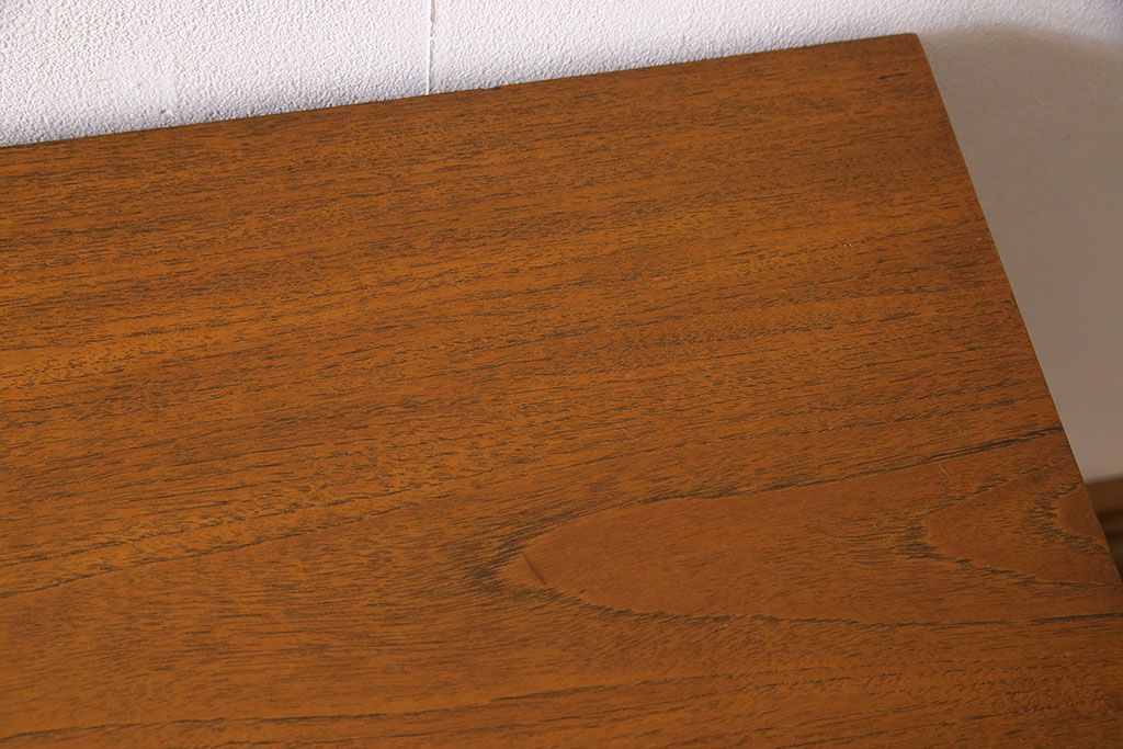 ヴィンテージ家具　ビンテージ　Austinsuite(オースティンスイート)　チーク材　サイドボードにもおすすめの両袖デスク(机、在宅ワーク、在宅用カウンターデスク、サイドチェスト)