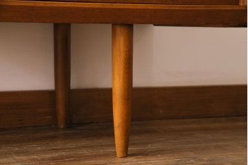 ヴィンテージ家具　ビンテージ　Austinsuite(オースティンスイート)　チーク材　サイドボードにもおすすめの両袖デスク(机、在宅ワーク、在宅用カウンターデスク、サイドチェスト)