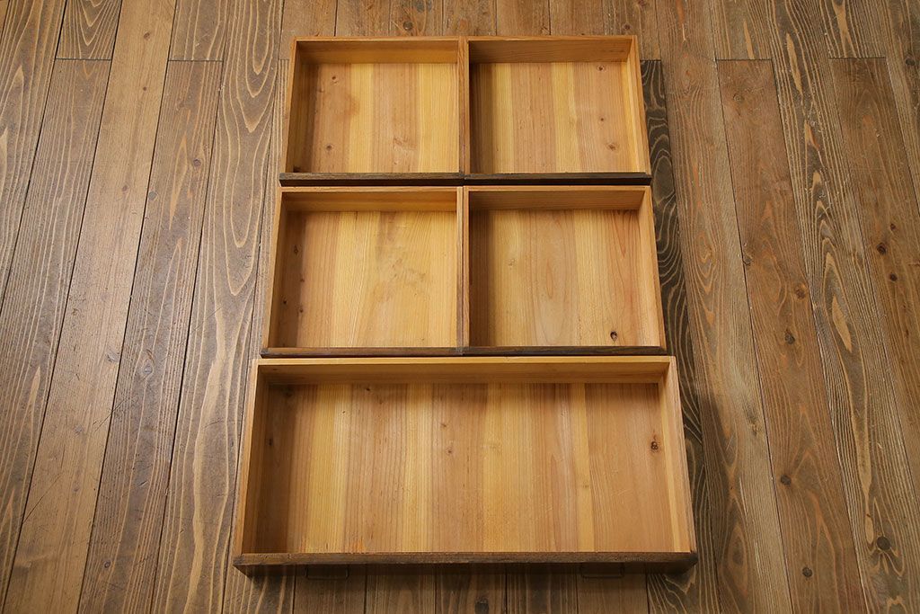 レトロ家具　昭和レトロ　小物の収納に使いやすいシンプルなチェスト(引き出し、サイドチェスト)