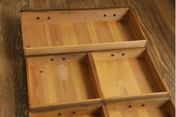 レトロ家具　昭和レトロ　小物の収納に使いやすいシンプルなチェスト(引き出し、サイドチェスト)