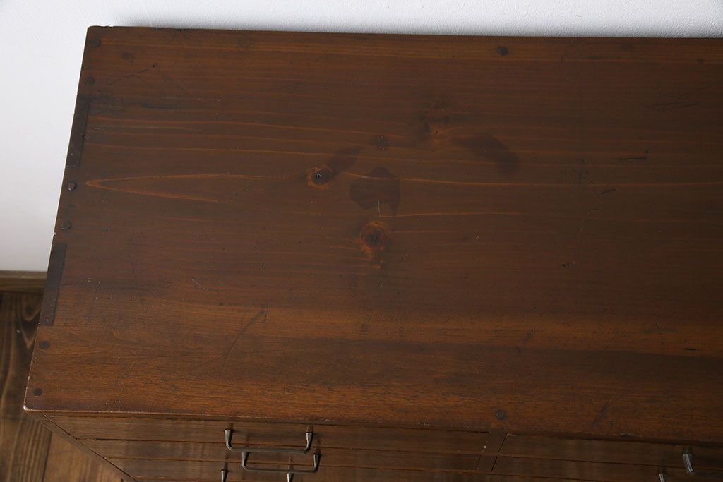 レトロ家具　昭和レトロ　小物の収納に使いやすいシンプルなチェスト(引き出し、サイドチェスト)