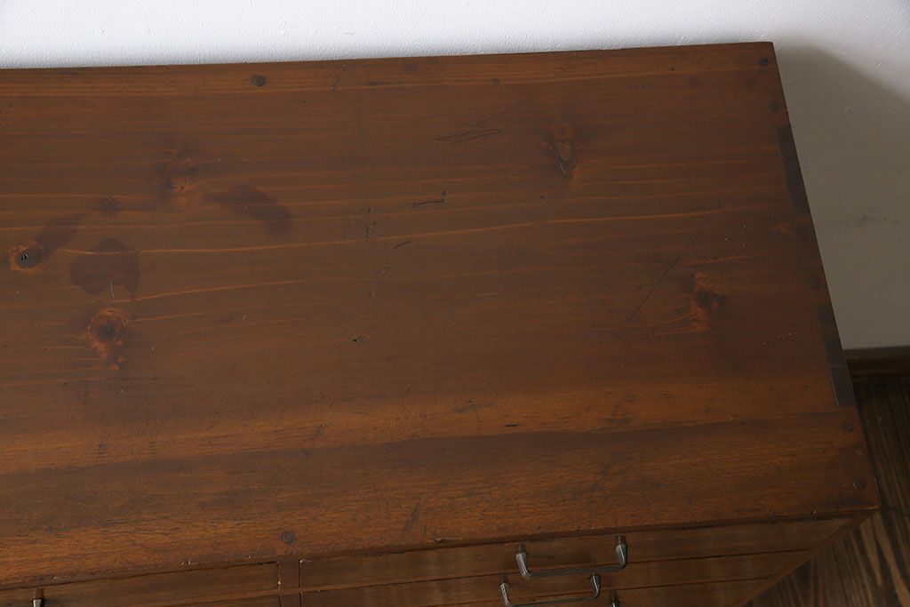 レトロ家具　昭和レトロ　小物の収納に使いやすいシンプルなチェスト(引き出し、サイドチェスト)